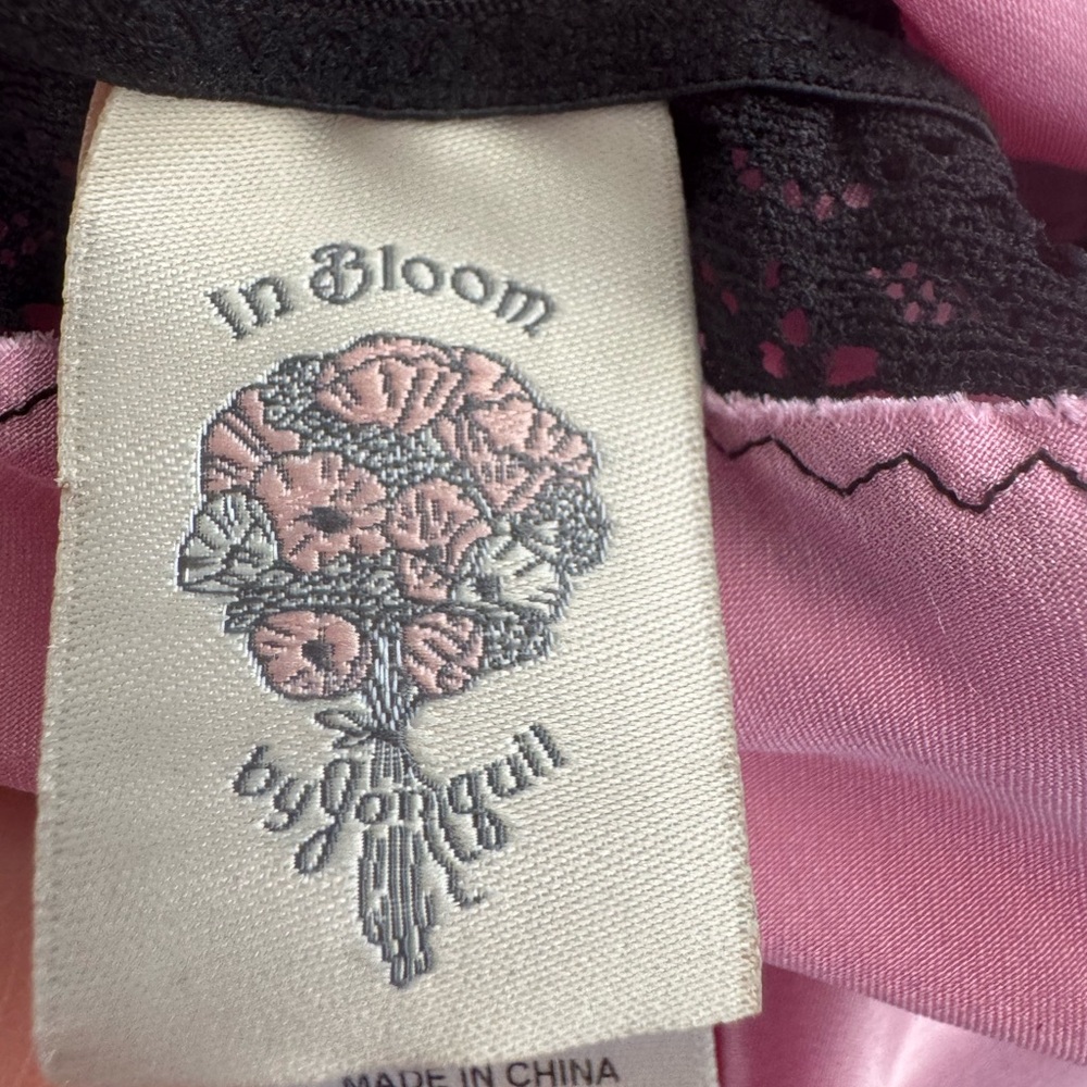In Bloom by Jonquil Lace Trim Chemise Women’s intimates Loungewear size large - Picture 2 of 2